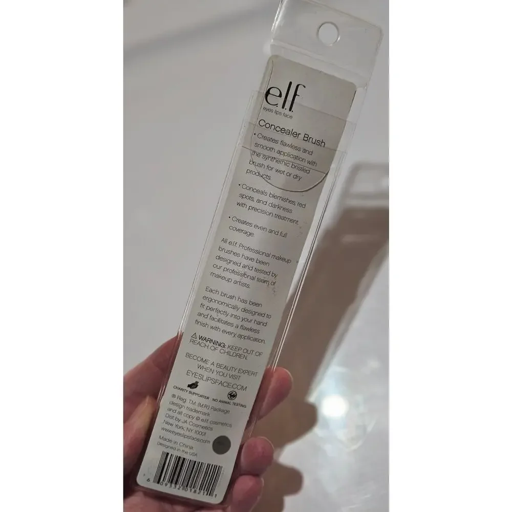 ELF Tools Concealer Brush ~ NEW ~ Small